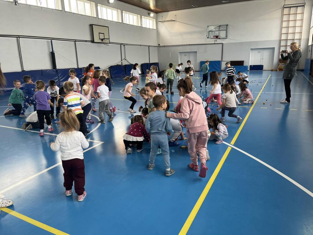 IMG a65e923842bca368a905825845f3de7f V