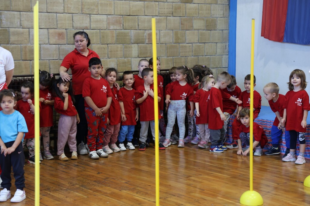 IMG 083a82895976e6d35942064ca0e8bec7 V